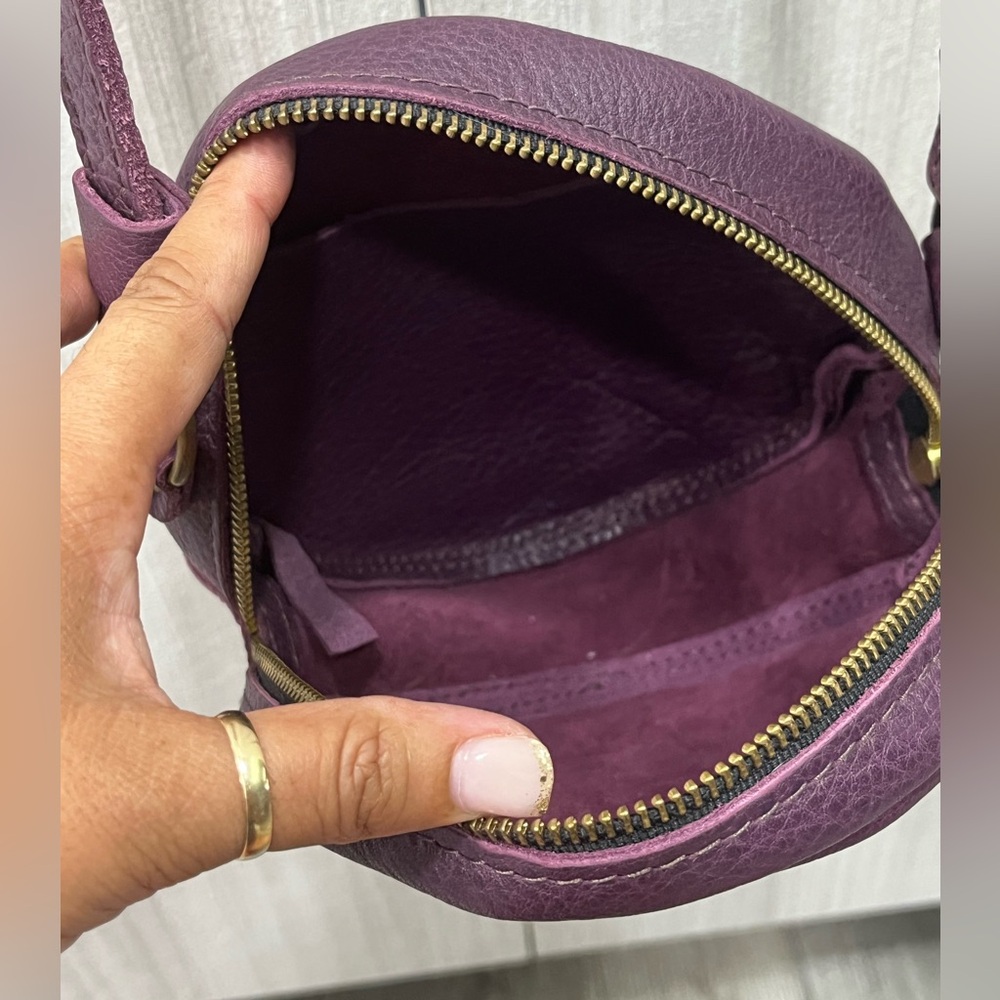 Portland Leather Round Crossbody Bag in Purple - Picture 5 of 6